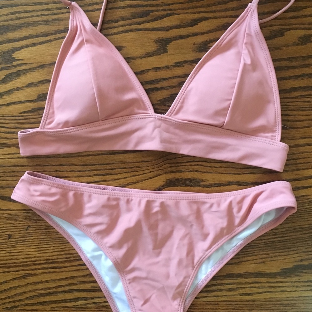 Cue beige/light pink swimsuit from Zaful!